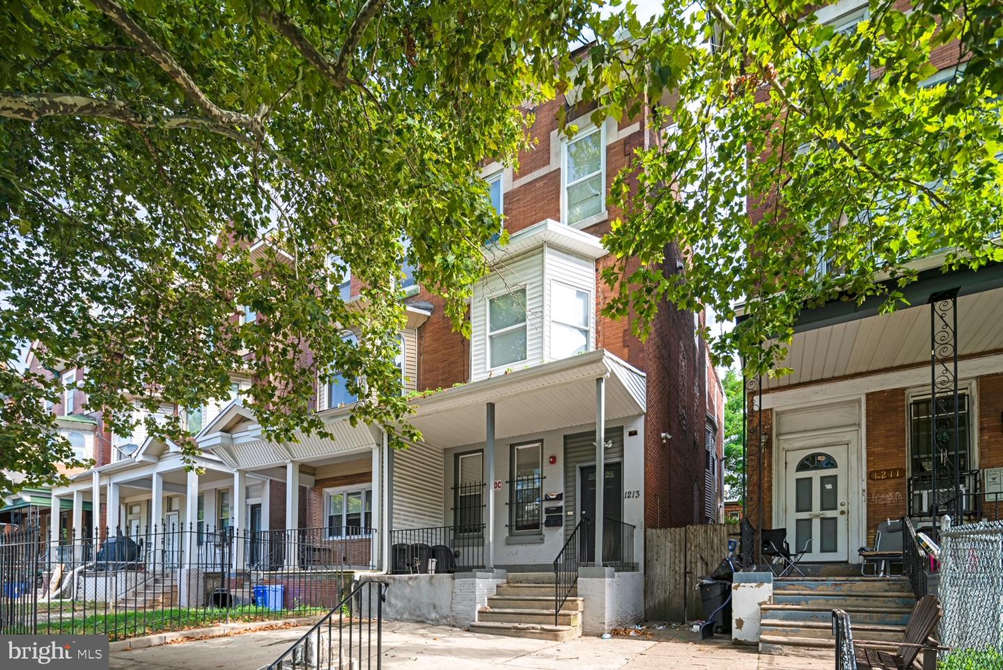 1213 W Allegheny Ave Property Photo 2