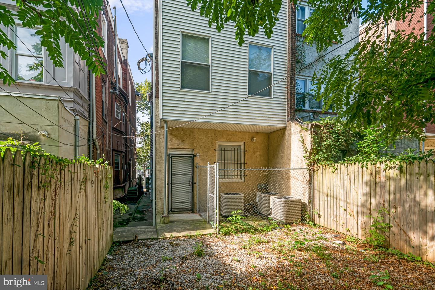 1213 W Allegheny Ave Property Photo 14
