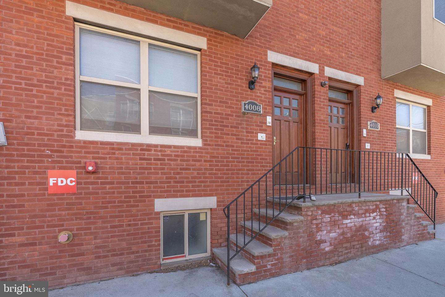 4008 Baring St Property Photo 2