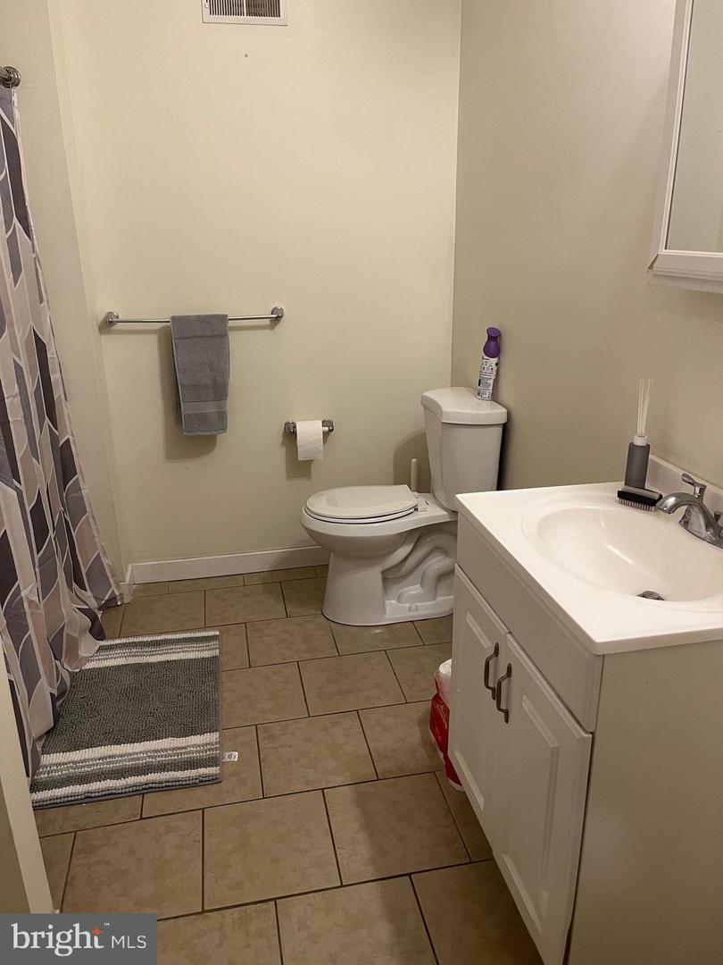 4008 Baring St Property Photo 8