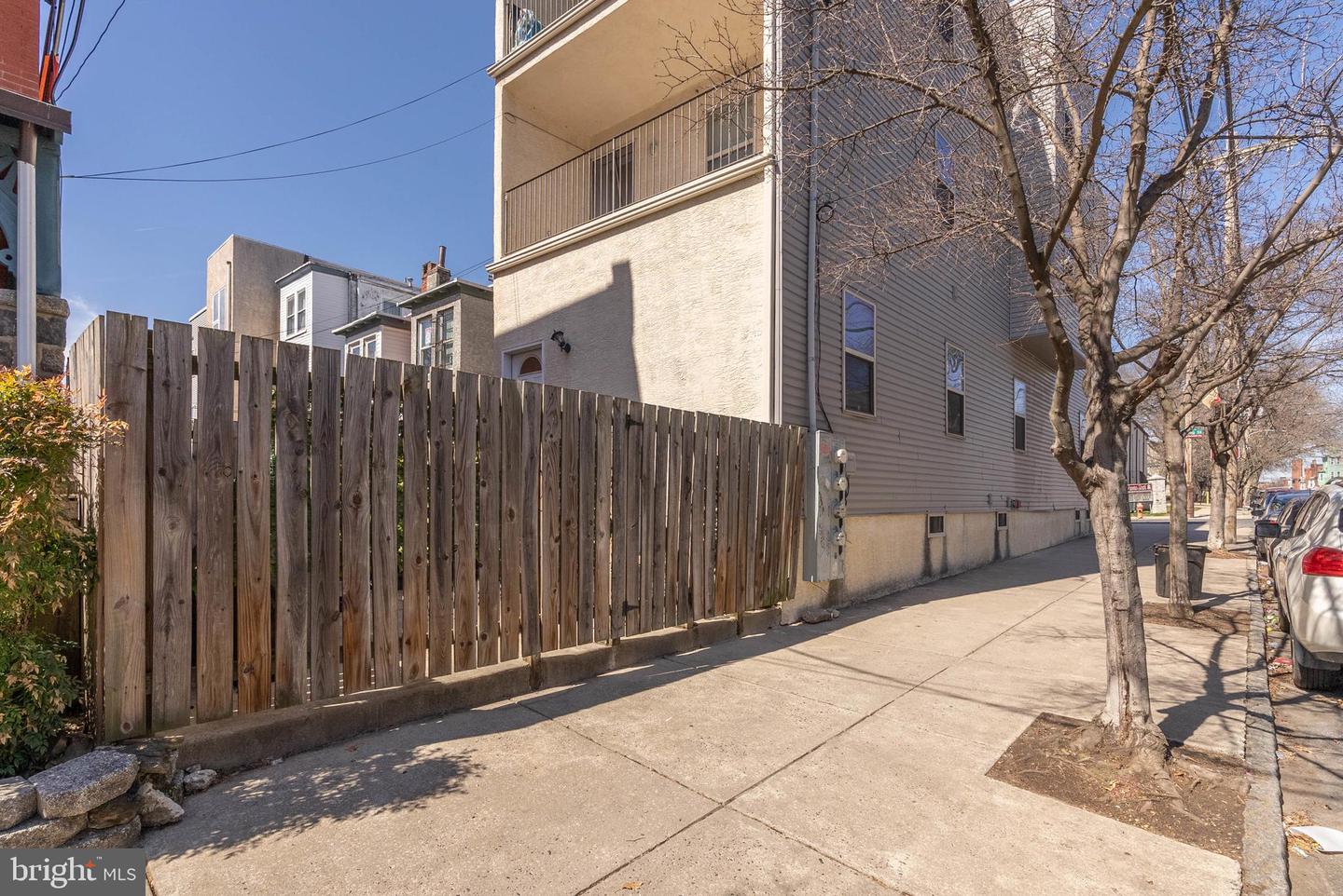 4032 Baring St Property Photo 4