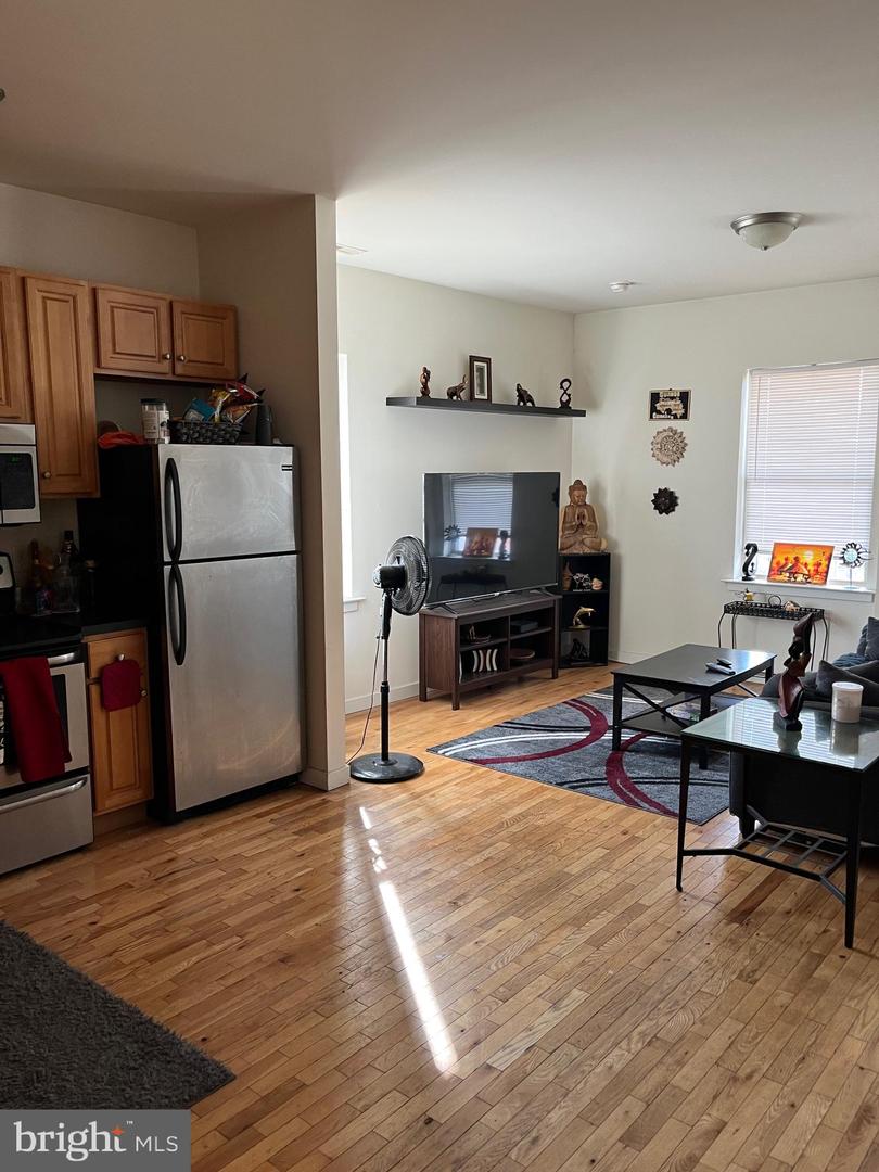 4032 Baring St Property Photo 16
