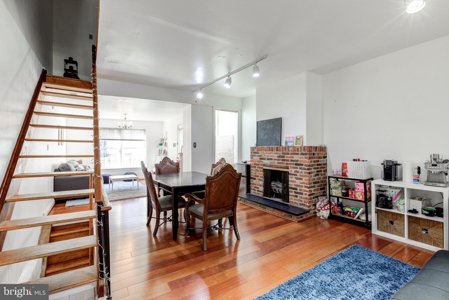 3940 Delancey St Property Photo 1