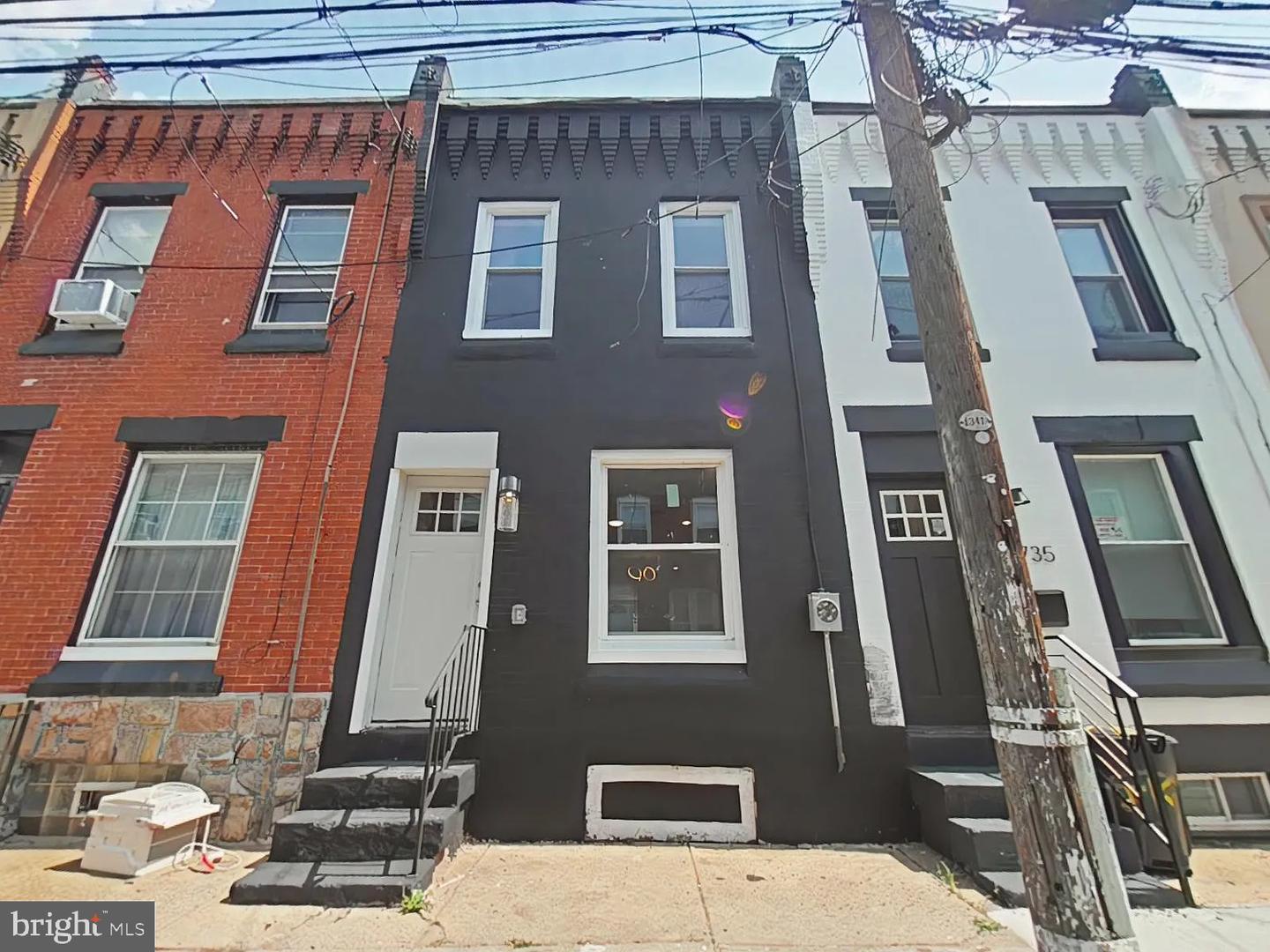 1737 N Stillman St N Property Photo 2