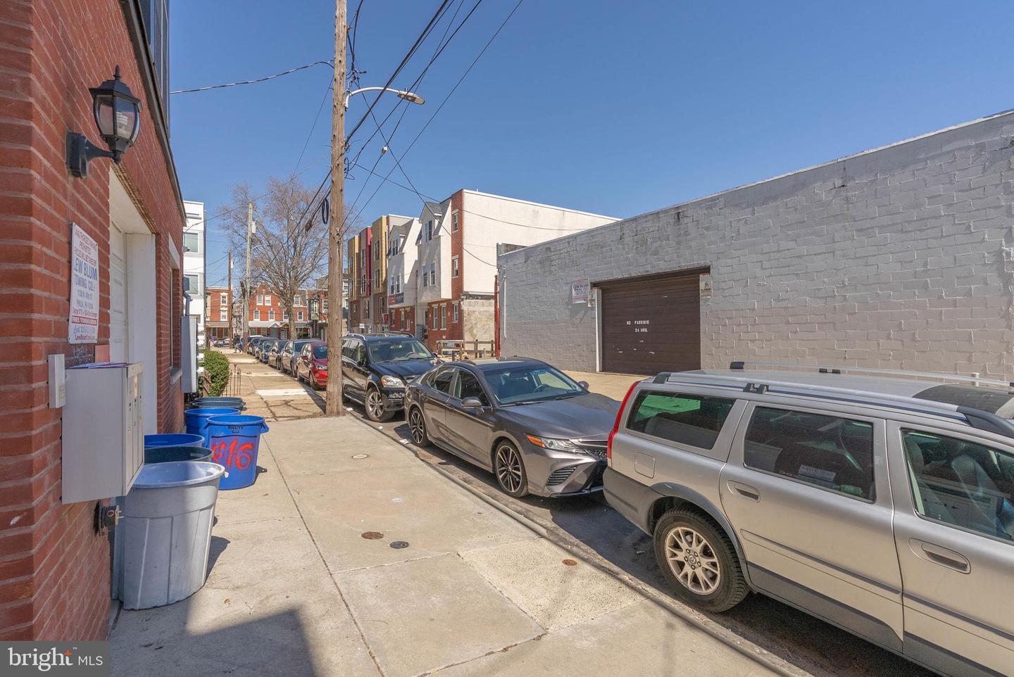 416-18 N Wiota St Property Photo 5
