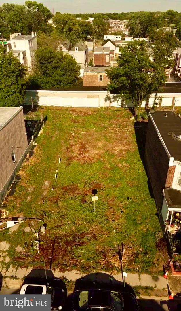 5227-31 N American St Property Photo 7