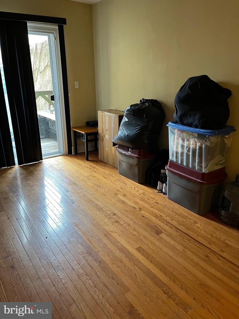 508 N Budd St Property Photo 12