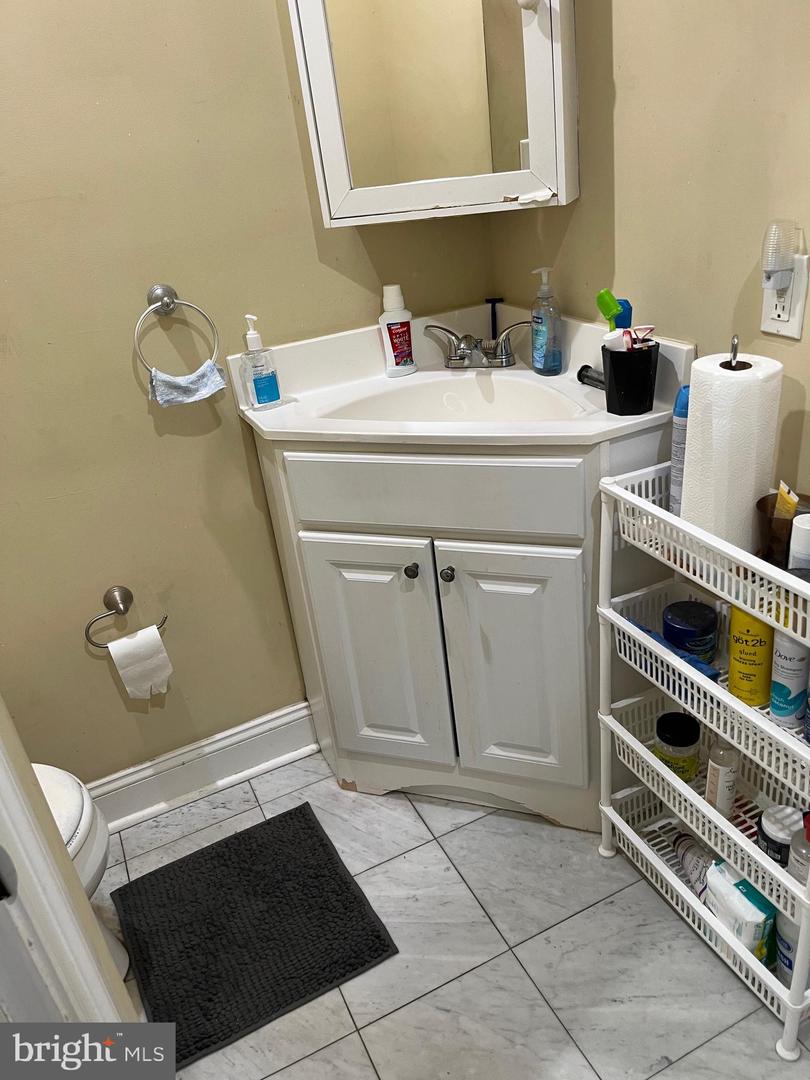 508 N Budd St Property Photo 14