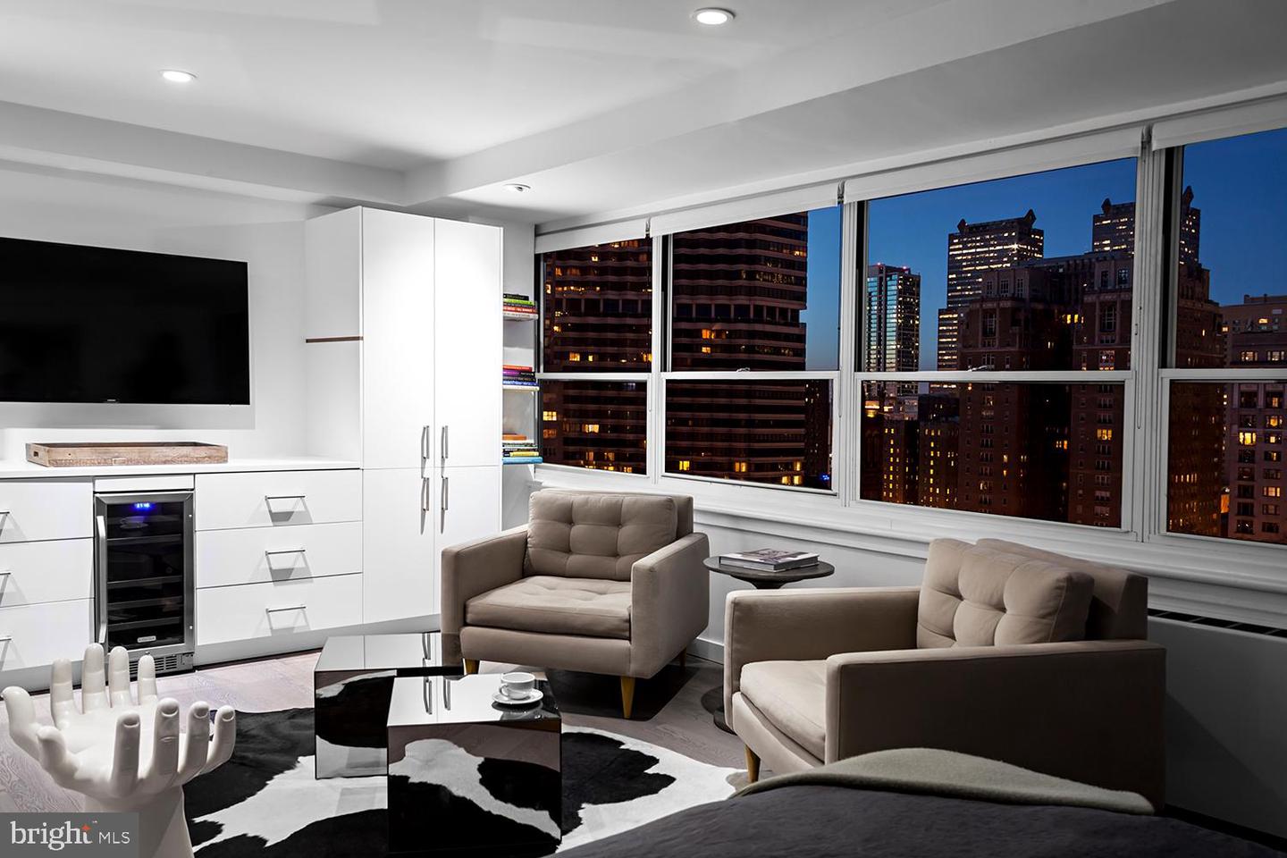 1810 Rittenhouse Sq #1602 Property Photo