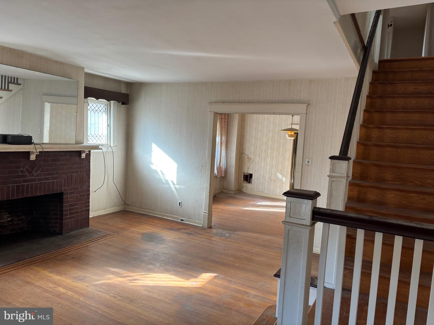 926 Foulkrod St Property Photo 2