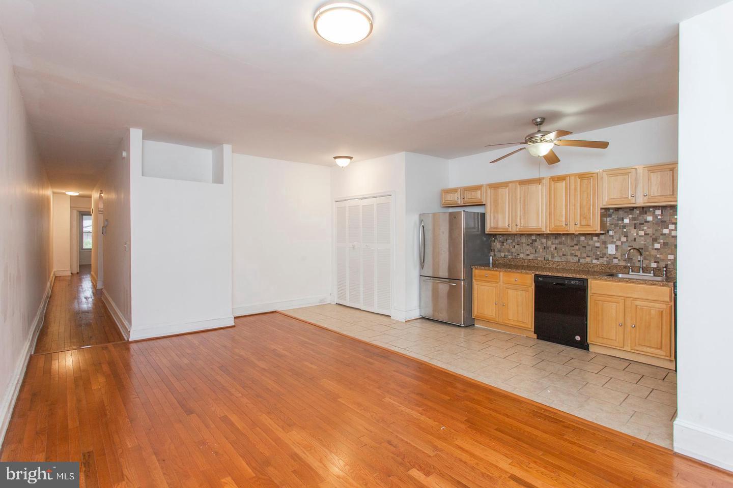 4628 Sansom St #b Property Photo 3