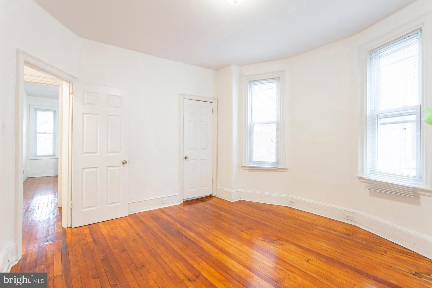 4628 Sansom St #b Property Photo 12
