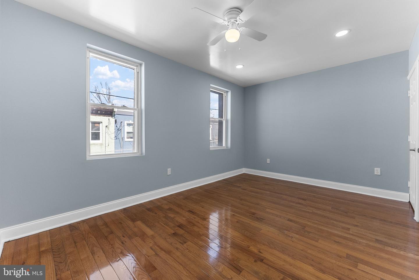 1126 W Nevada St Property Photo 12