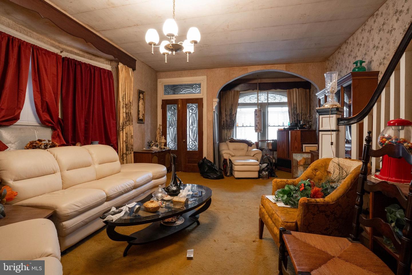 131 W Abbottsford Ave Property Photo 6