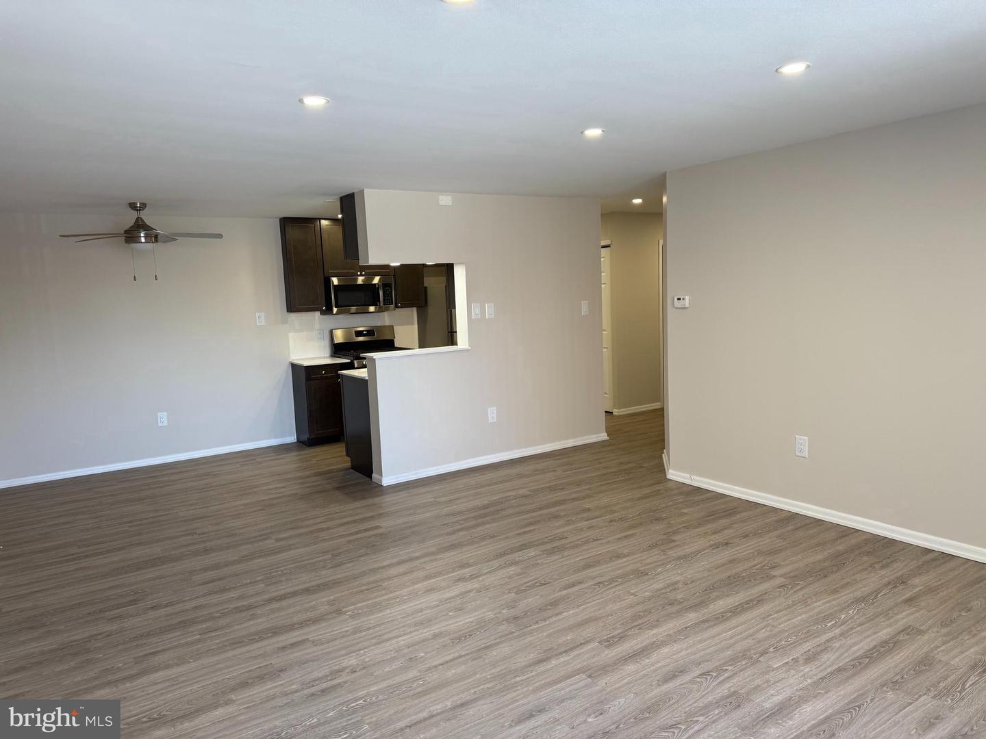 6100 Henry Ave #3k Property Photo 2