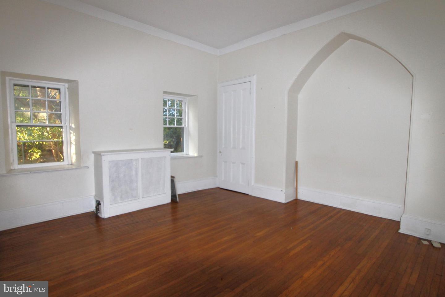 5313 Baynton St Property Photo 12