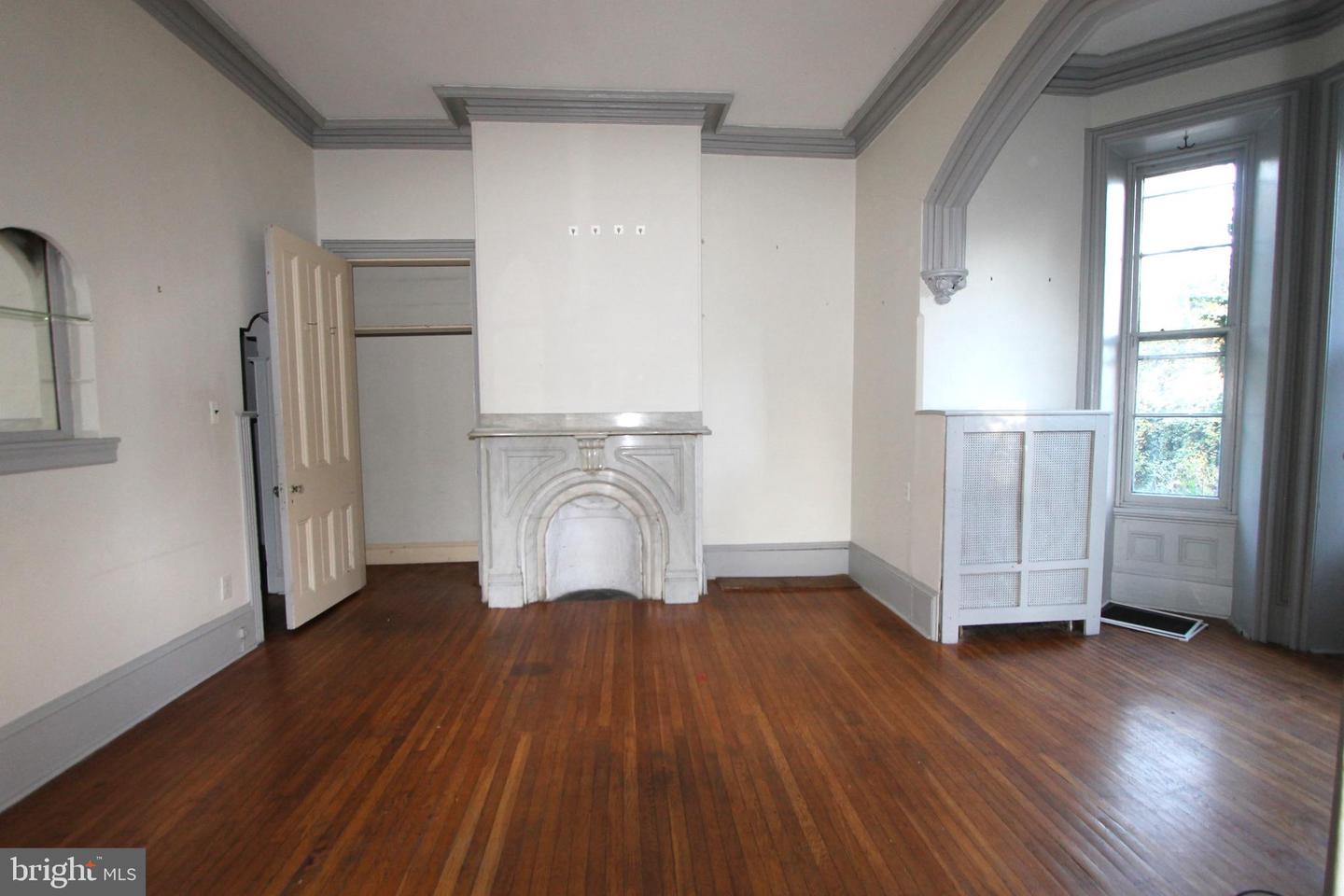5313 Baynton St Property Photo 18