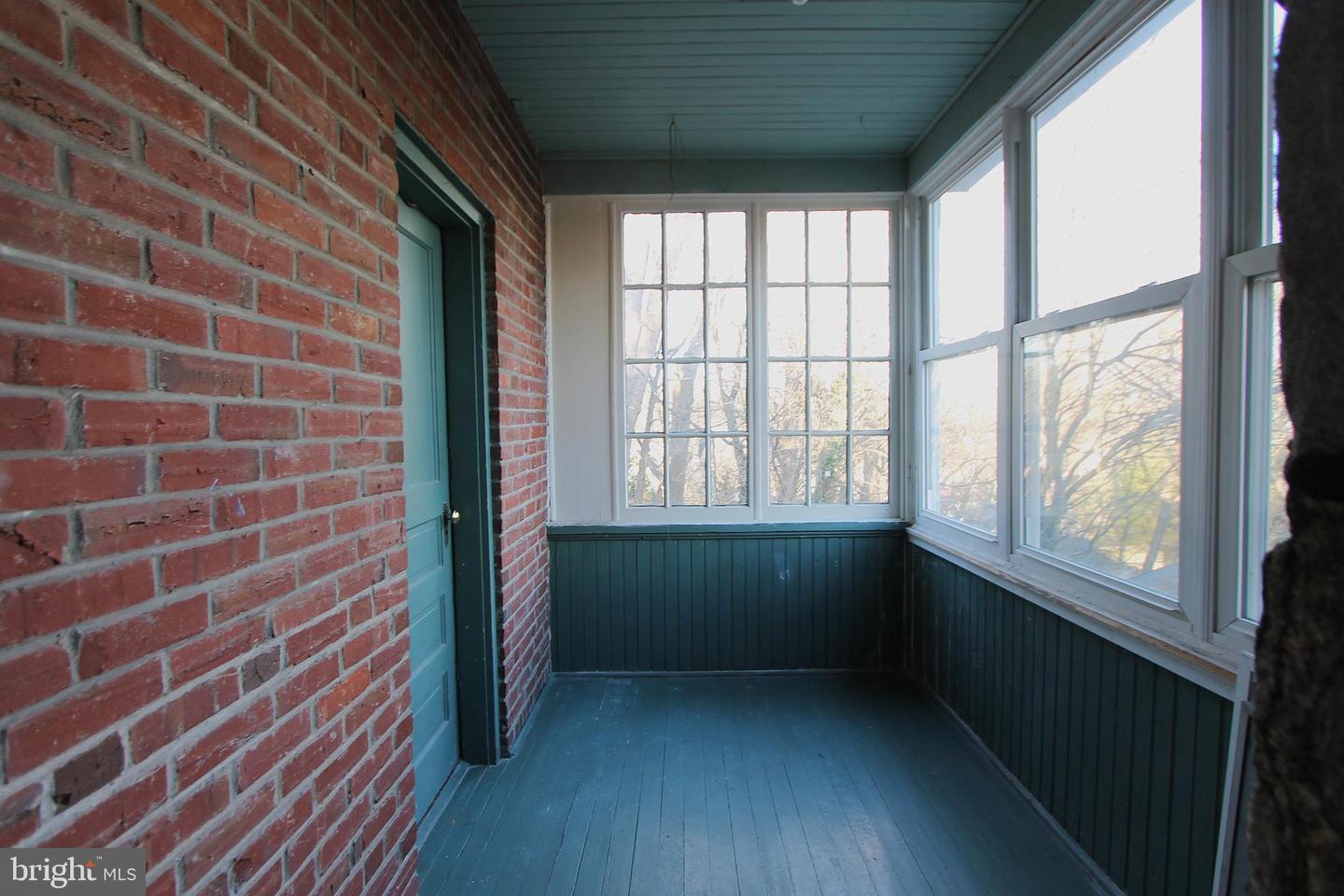 5313 Baynton St Property Photo 29
