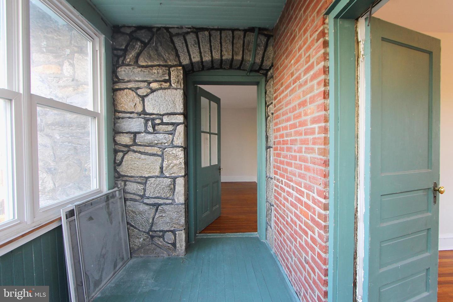 5313 Baynton St Property Photo 30