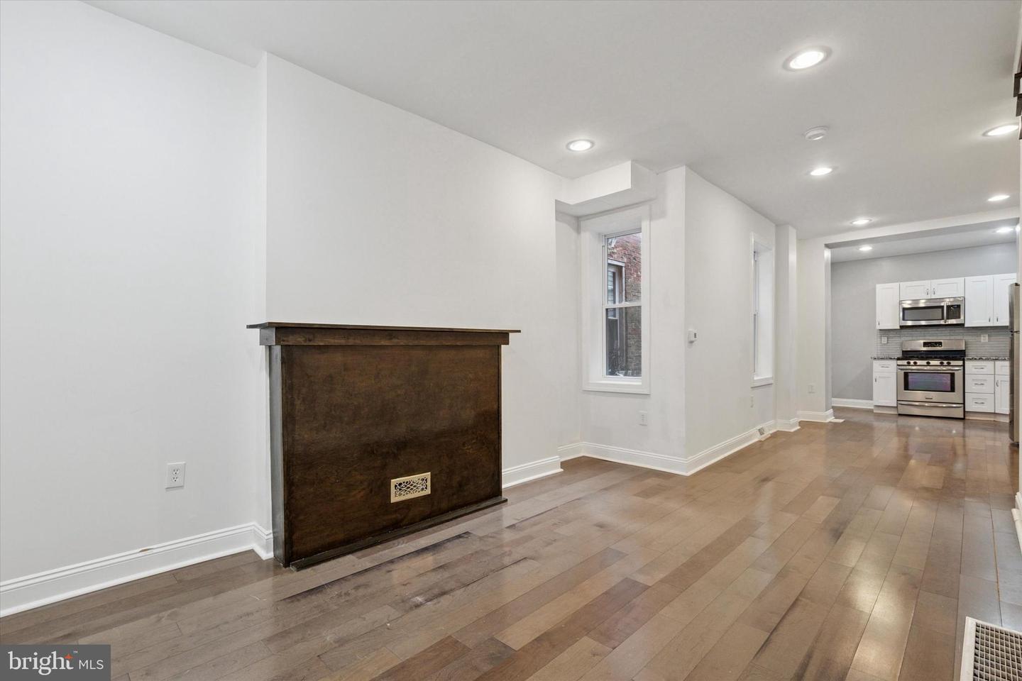 5121 Hadfield St Property Photo 3