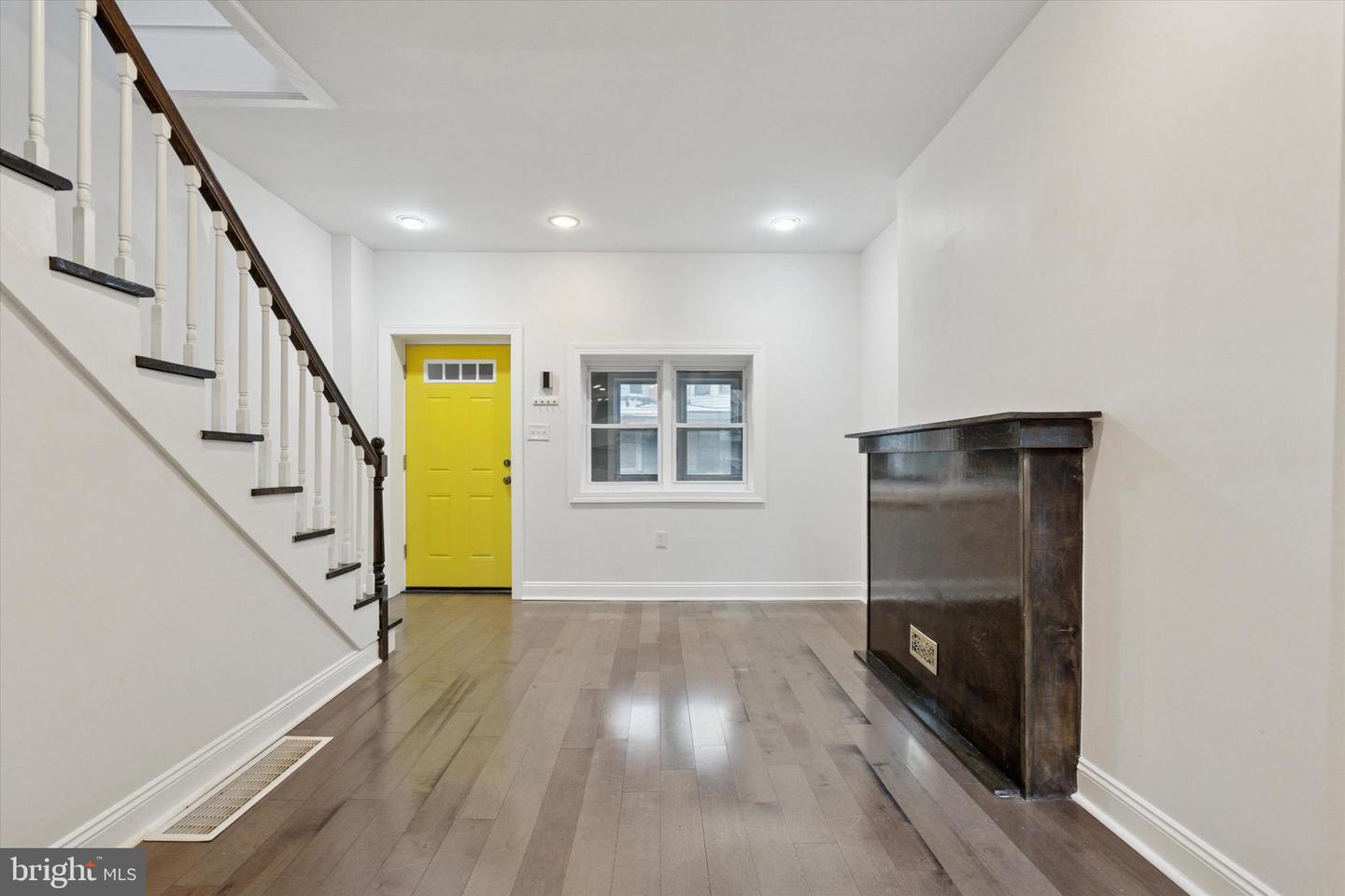 5121 Hadfield St Property Photo 5
