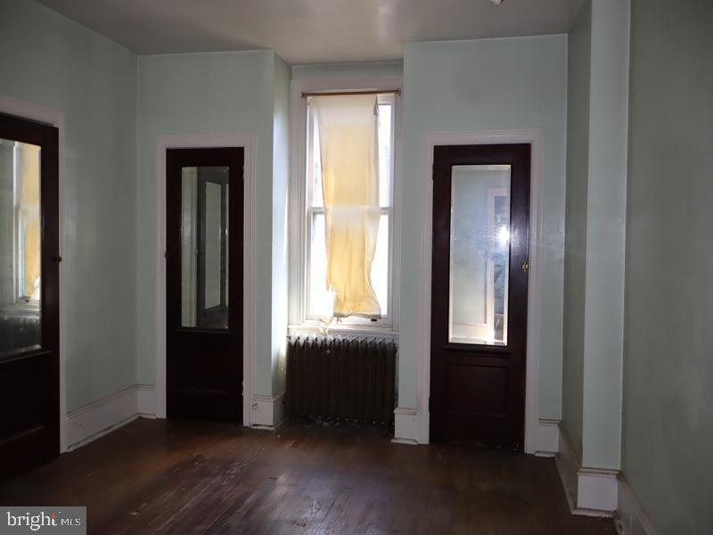 5017 N 12th St Property Photo 15