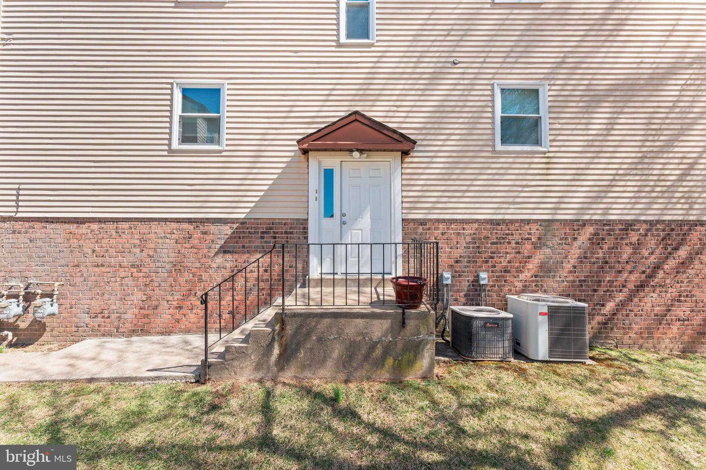 13093 Blakeslee Dr Property Photo 4