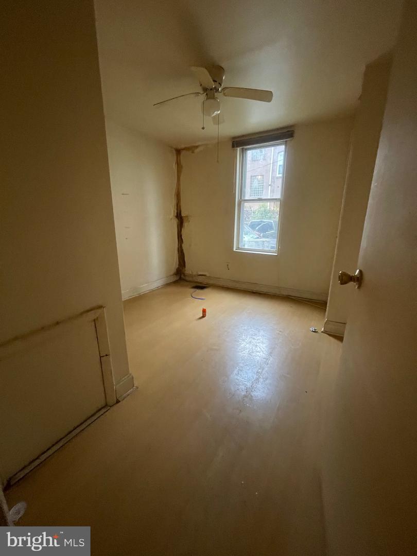 75 E High St Property Photo 5