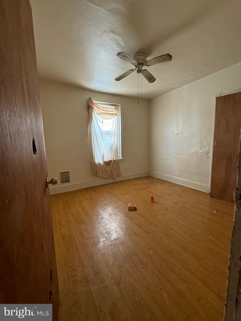 75 E High St Property Photo 10