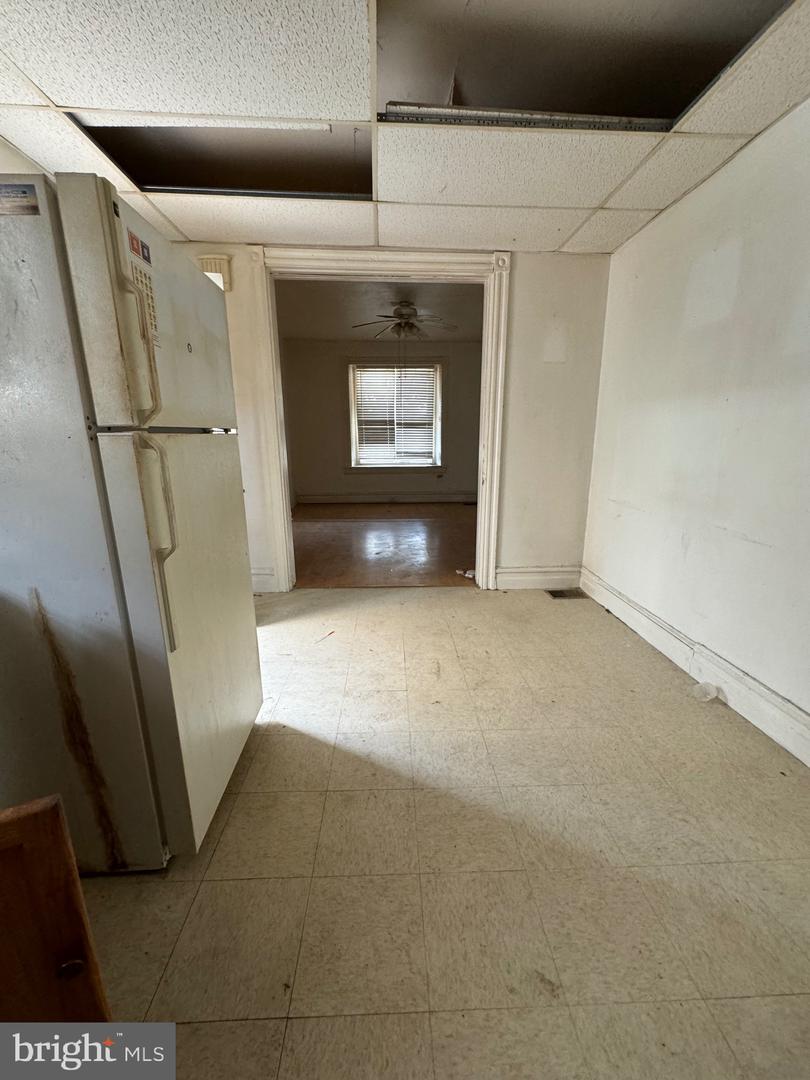 75 E High St Property Photo 17