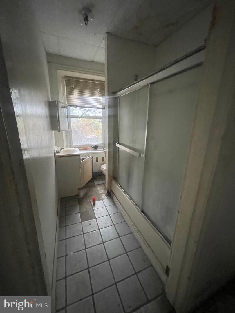 79 E High St Property Photo 6