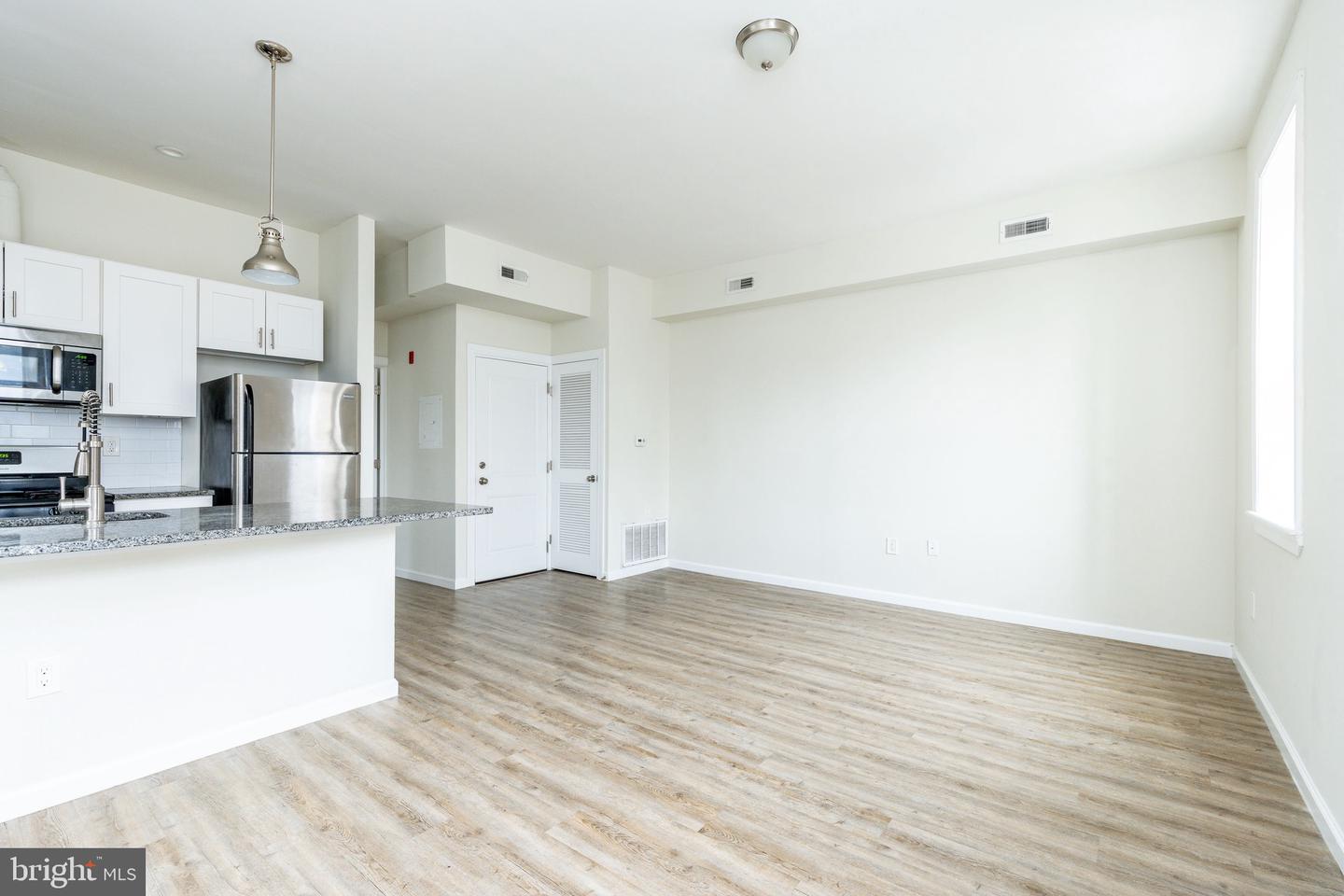 1800 Catharine St Property Photo 7
