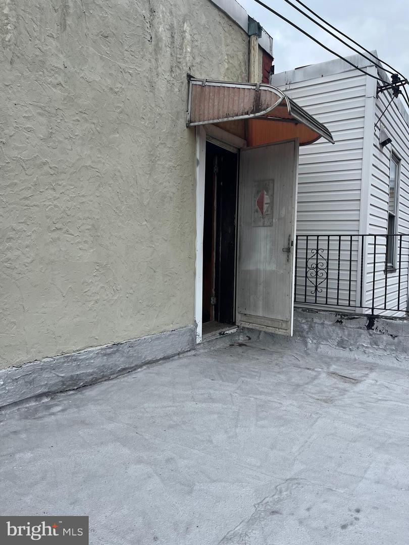 5031 Rising Sun Ave Property Photo 4