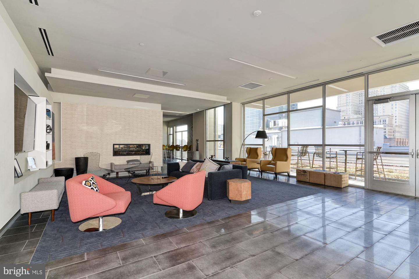 1125 Sansom St #2b-621 Property Photo 65