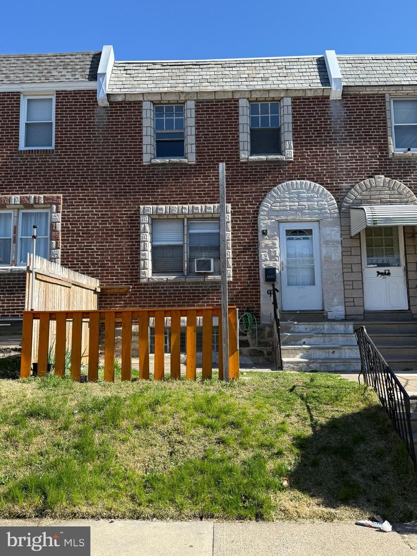 1347 Wells St Property Photo 1