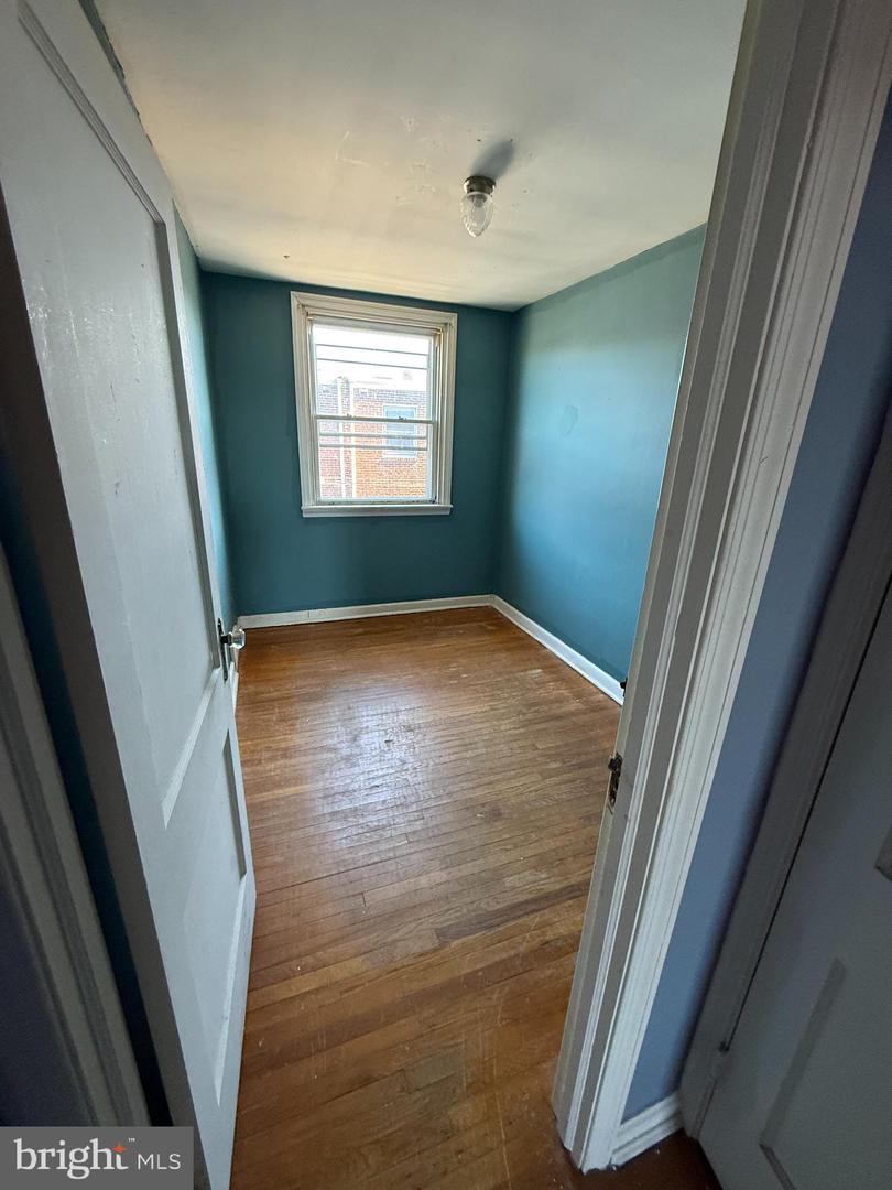 1347 Wells St Property Photo 9