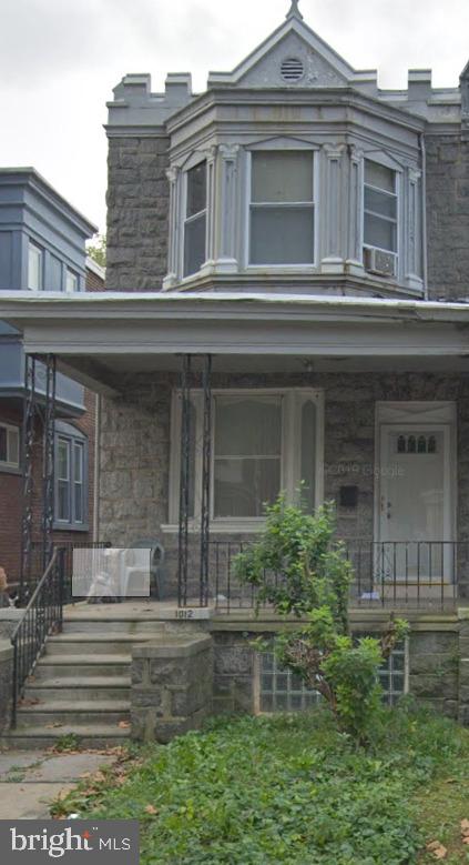 1012 Lindley Ave Property Photo 1