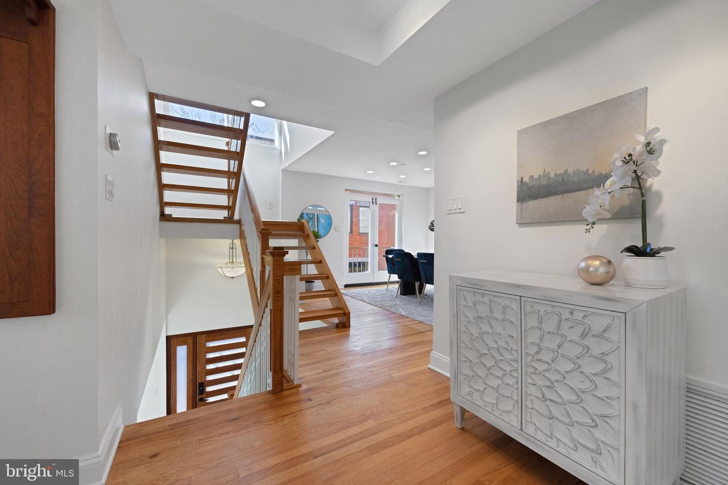 1109 Manning St Property Photo 12