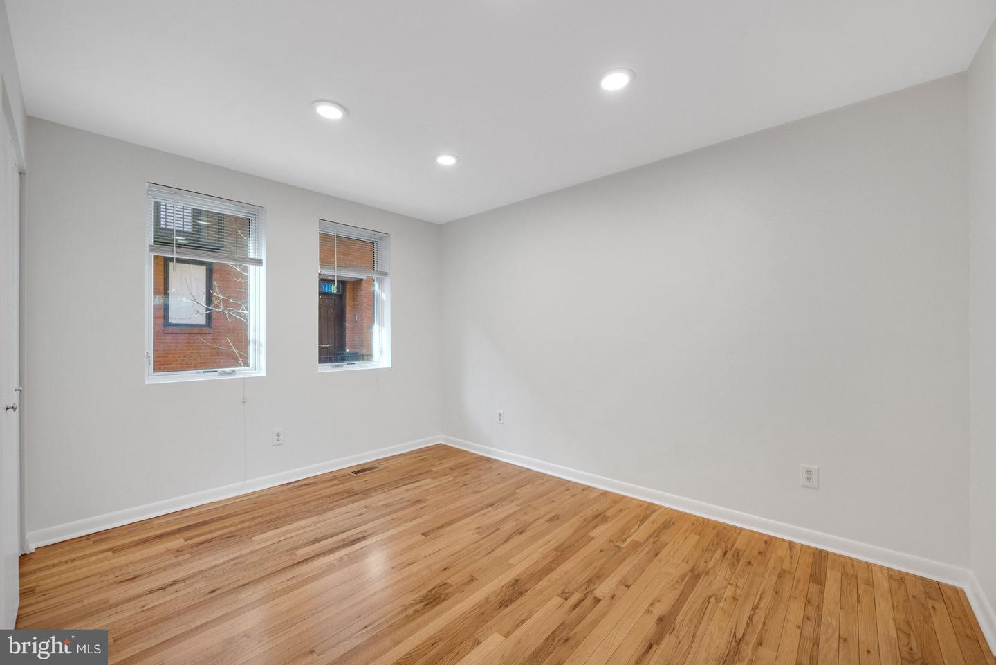 1109 Manning St Property Photo 46