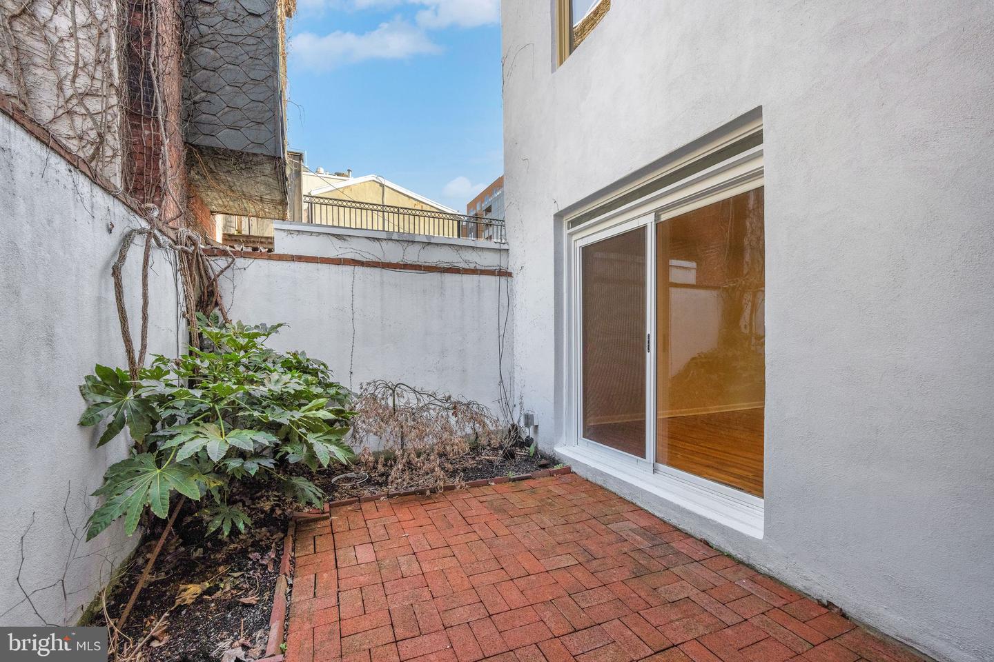 1109 Manning St Property Photo 48