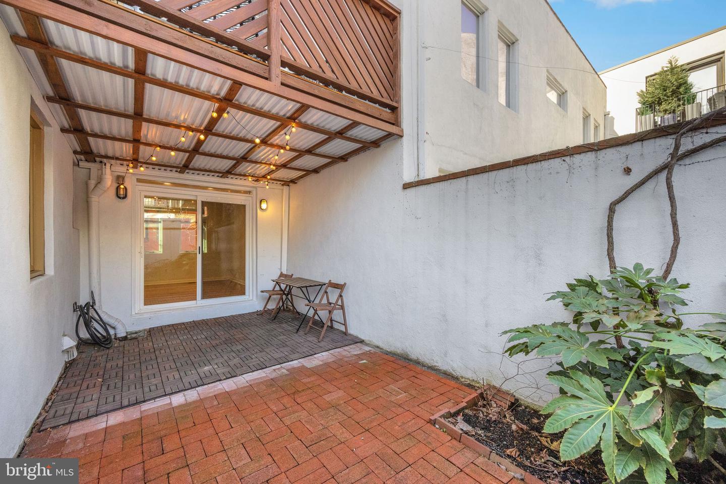 1109 Manning St Property Photo 49