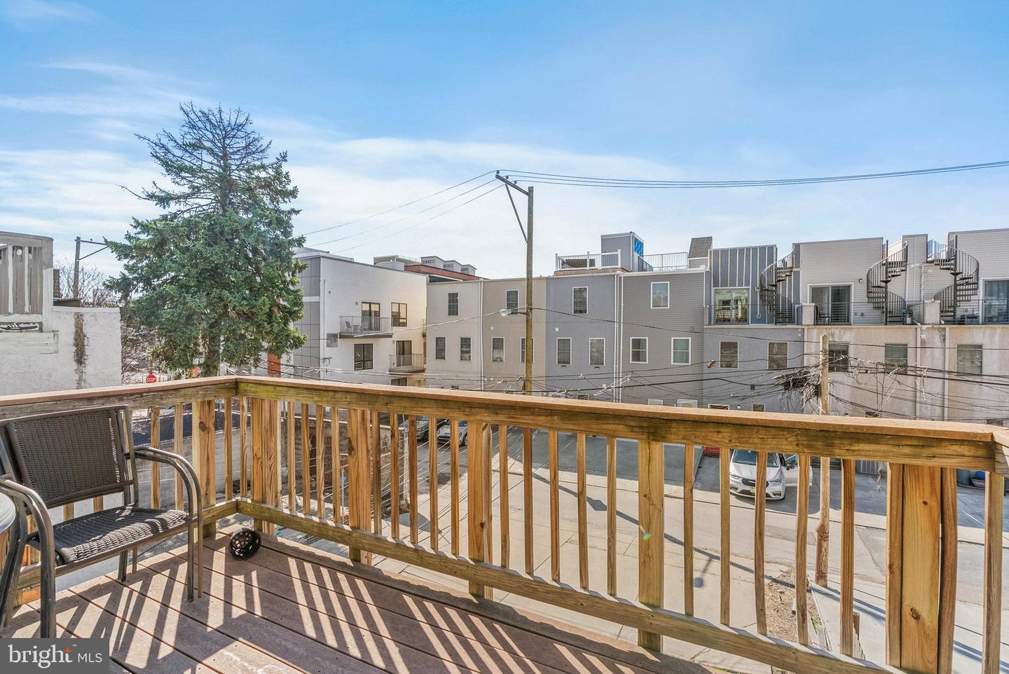 1712 W Girard Ave #2 Property Photo 3