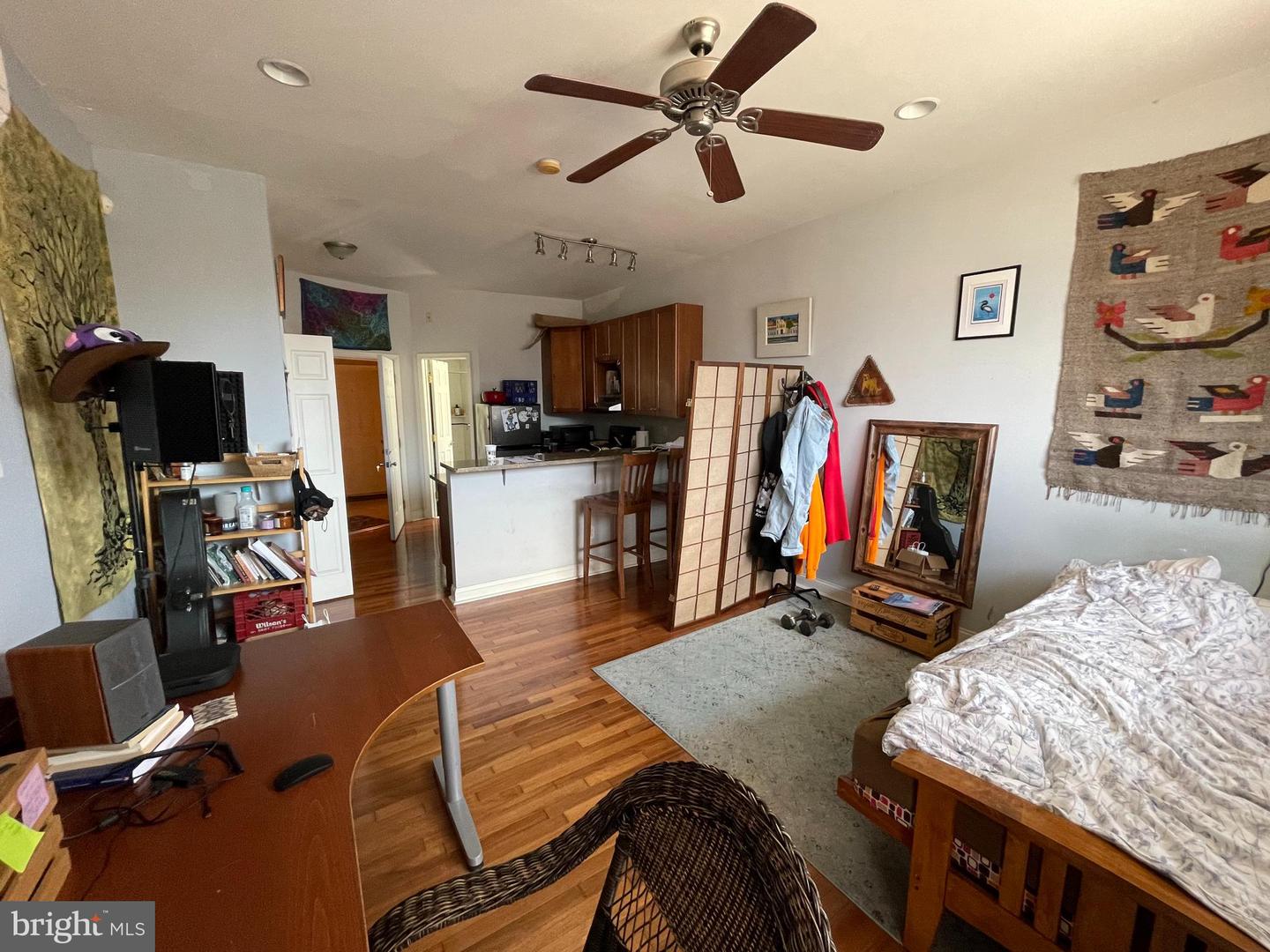 1712 W Girard Ave #2 Property Photo 4