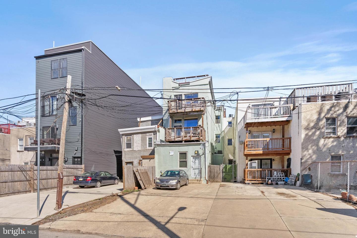 1712 W Girard Ave #2 Property Photo 8