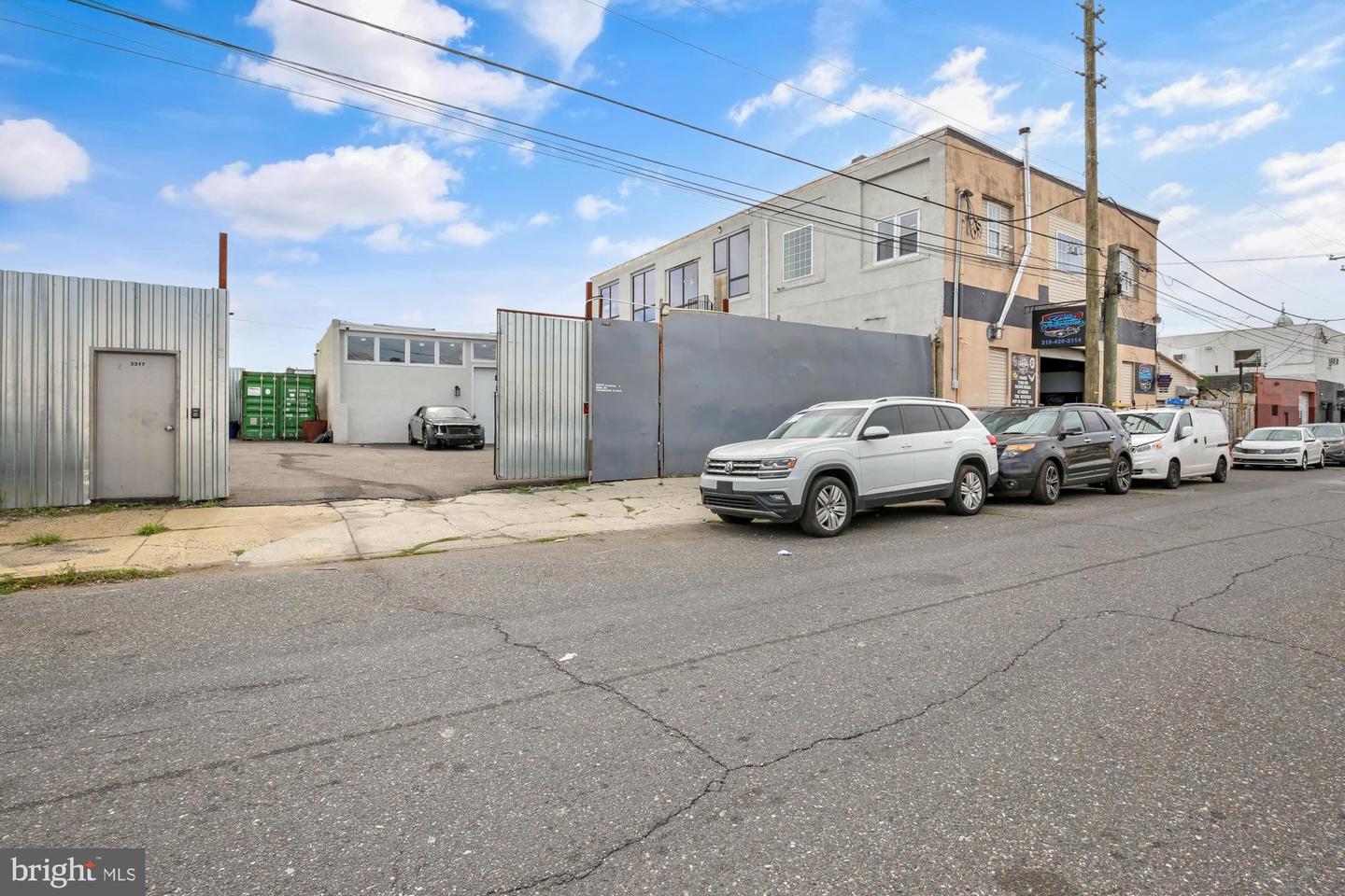 3317-41 Gaul St #3 Property Photo 1