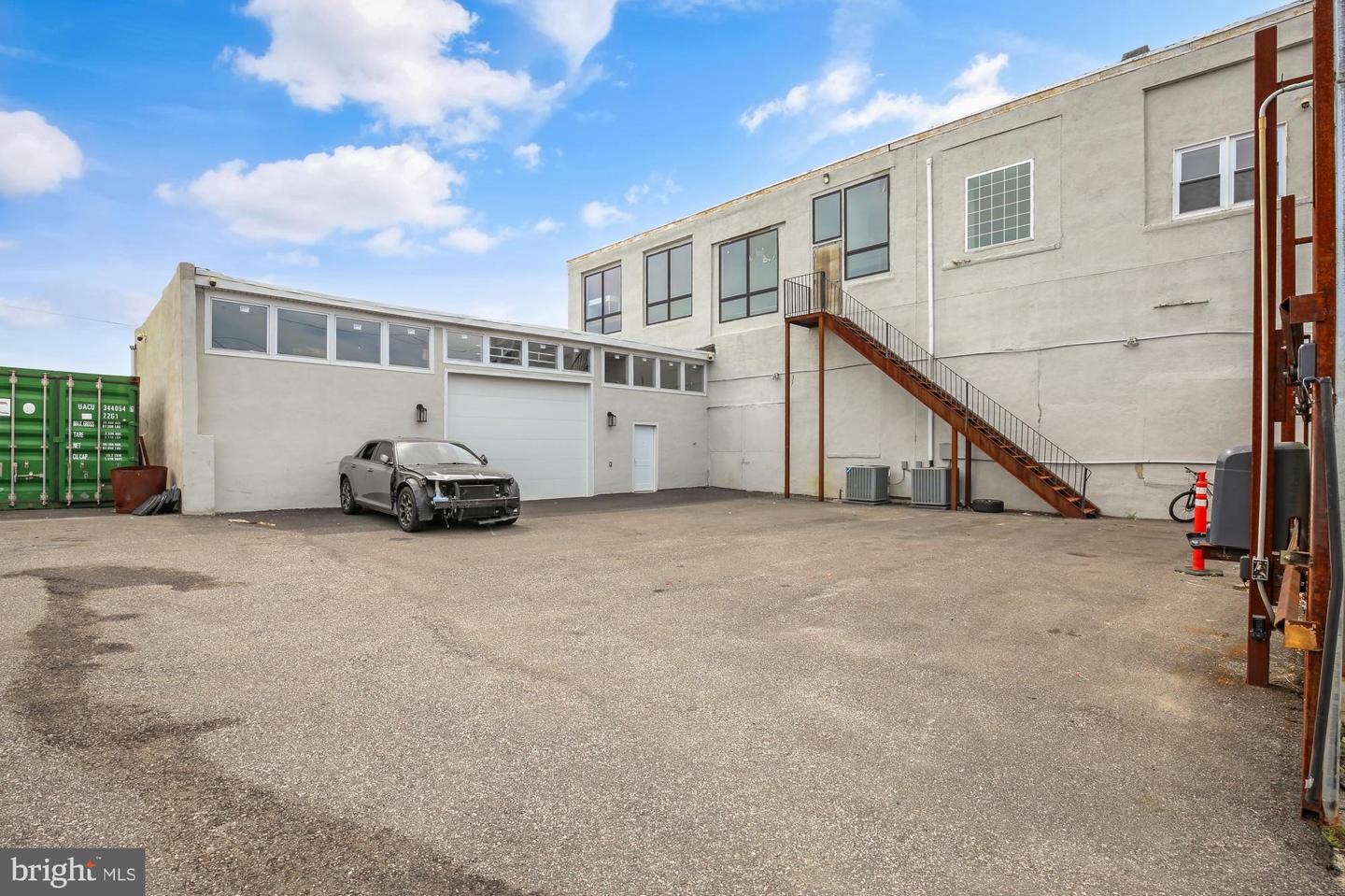 3317-41 Gaul St #3 Property Photo 2