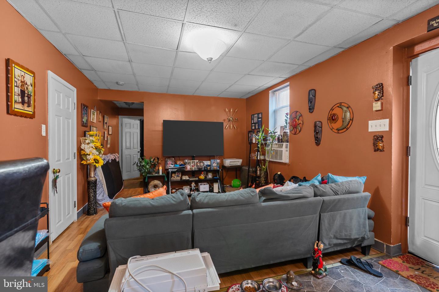 4720 Penn St Property Photo 5