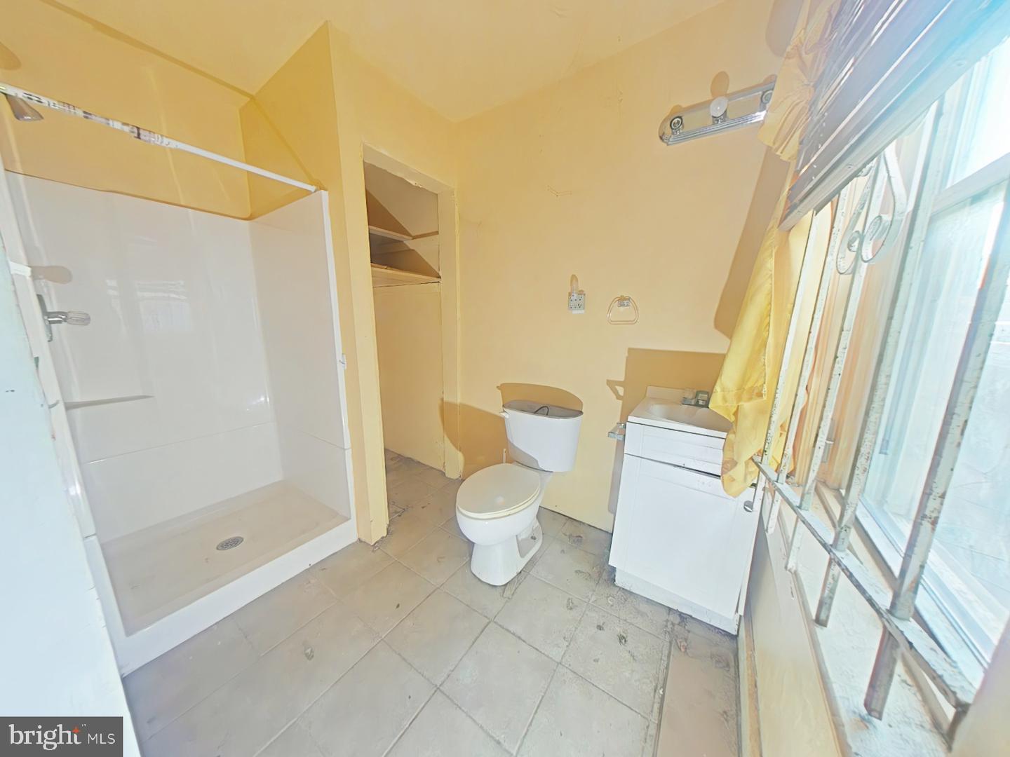 1708 N Lambert St Property Photo 5