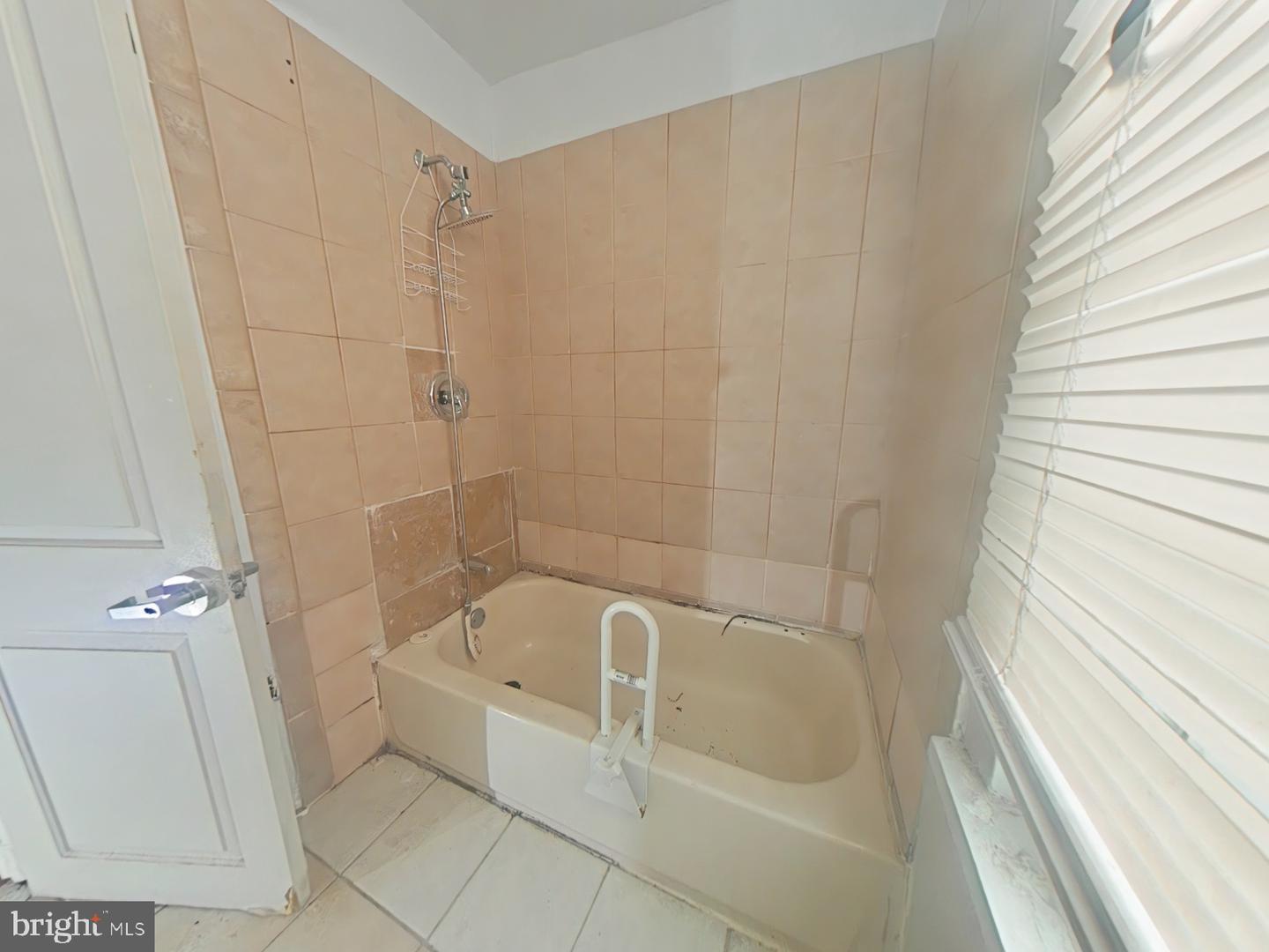 1708 N Lambert St Property Photo 14