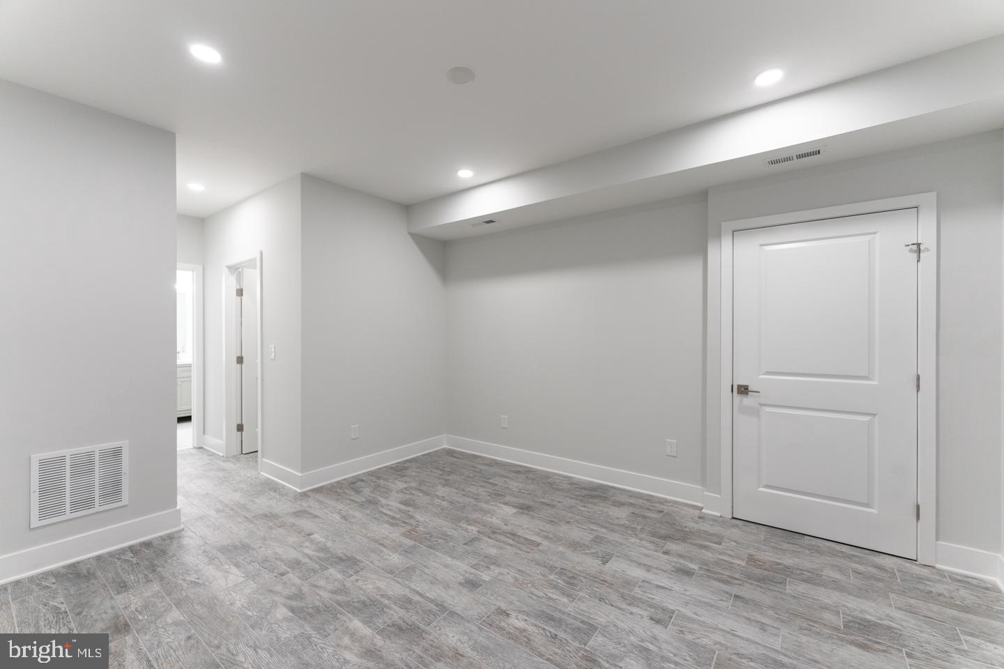 518 W Susquehanna Ave Property Photo 19